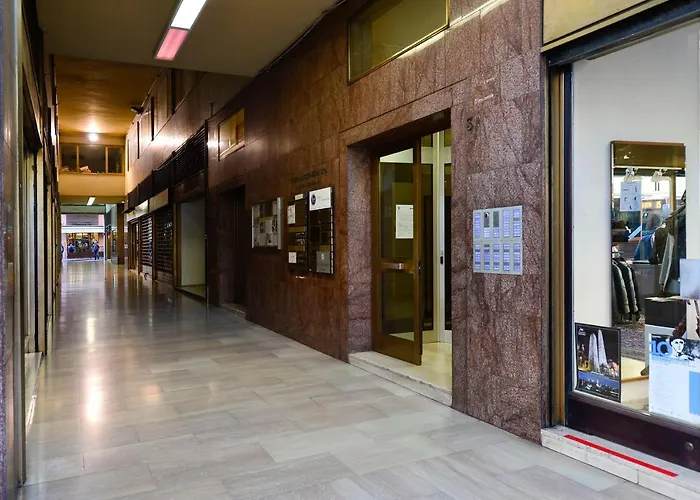 Ur-nest Galleria Del Toro דירה *