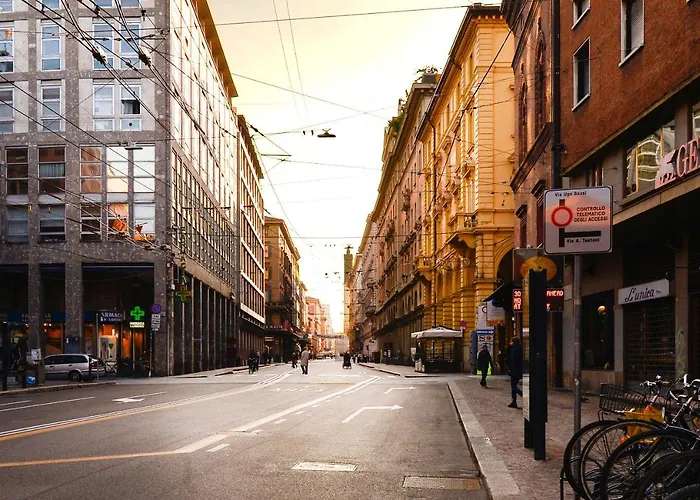 Ur-nest Galleria Del Toro * בולוניה