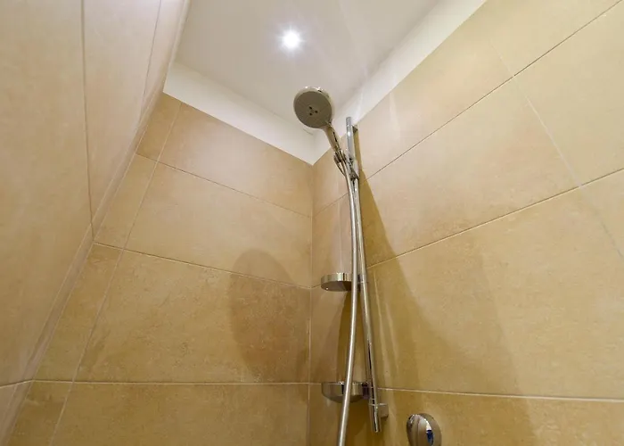 Ur-nest Galleria Del Toro Bolonya