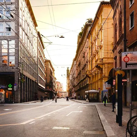 Ur-nest Galleria Del Toro * Μπολόνια