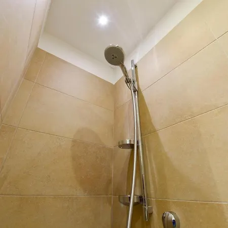 Ur-nest Galleria Del Toro Μπολόνια